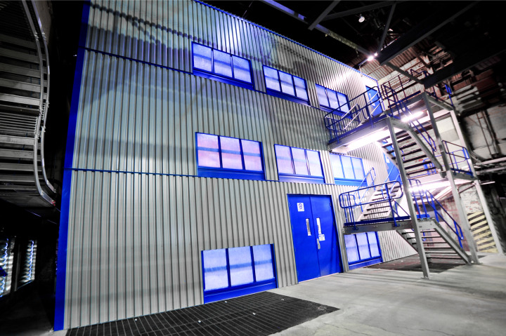 BHS2 Data Centers Ovhcloud - Испытайте мощь глобальной магистральной сети OVHcloud, соединяющей все центры обработки данных по всему миру. Наша сеть беспрепятственно подключается к Интернету через несколько резервных точек при