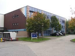 DUS 1-4, DUS 6 Campus Data Centers Myloc A Wiit Company - Откройте для себя доступные решения колокейшн на myLoc для нужд вашей ИТ-инфраструктуры. От вариантов восьмой стойки до стоек с несколькими площадками — мы предлагаем безопасные и резервные сценарии к