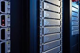 MGL 1 Data Centers Myloc A Wiit Company - Откройте для себя доступные и безопасные решения для ИТ-инфраструктуры с myLoc. От небольших стартапов до крупных корпораций — мы предлагаем широкий выбор вариантов размещения, отвечающих вашим потреб