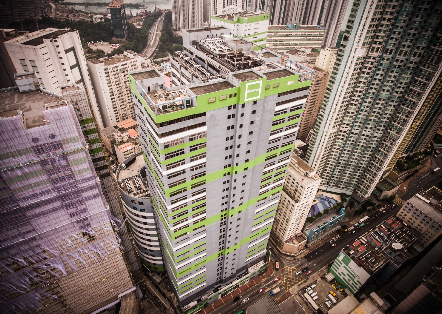 HK1 Tsuen Wan, N.T. Data Centers Equinix - Equinix HK1 — один из пяти современных центров обработки данных International Business Exchange™ (IBX) в Гонконге. Расположенный на полпути между международным аэропортом Гонконга и центральным деловы