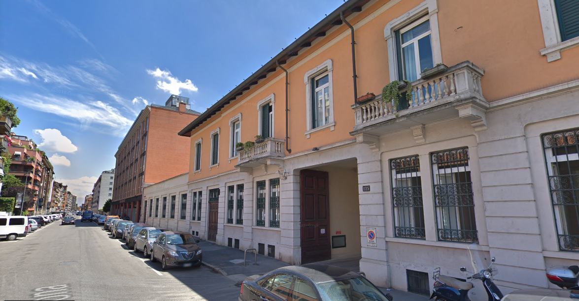 ML2 Milano Data Centers Equinix - ML2 — это высокобезопасная и высокоспецифичная платформа Equinix International Business Exchange™ (IBX), предоставляющая возможности взаимодействия с богатой экосистемой ведущих европейских сетевых оп