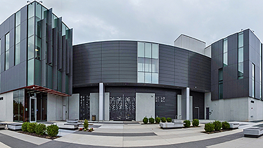 DC15 Washington DC IBX Data Centers Equinix - Центр обработки данных DC15 обеспечивает подключение к обширным экосистемам для удовлетворения спроса на услуги сетевого обмена и служит вашим решением для колокейшн. 