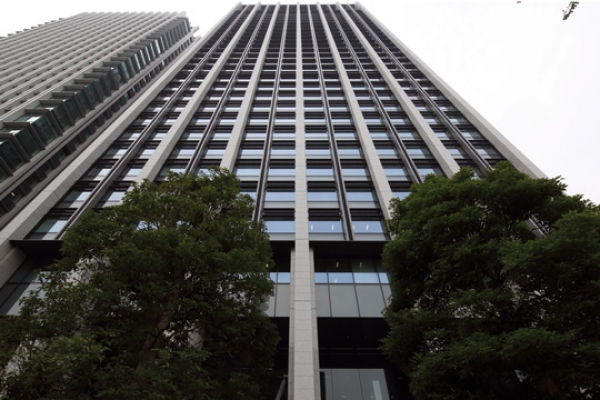 TY4 Chiyoda-ku Data Centers Equinix - Equinix Tokyo TY4 International Business Exchange™ (IBX) расположена в самом сердце района Отемачи, ключевых сетей Токио и финансового центра. Он предлагает услуги колокейшн, межсетевого соединения и