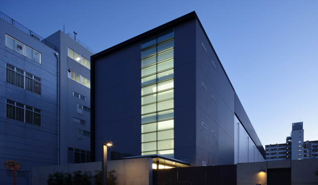 TY5 Koto-ku Data Centers Equinix - TY5 — один из многих современных центров обработки данных Equinix International Business Exchange™ (IBX) в Токио. Этот совершенно новый объект, открытый в 2016 году, находится в нескольких минутах ход