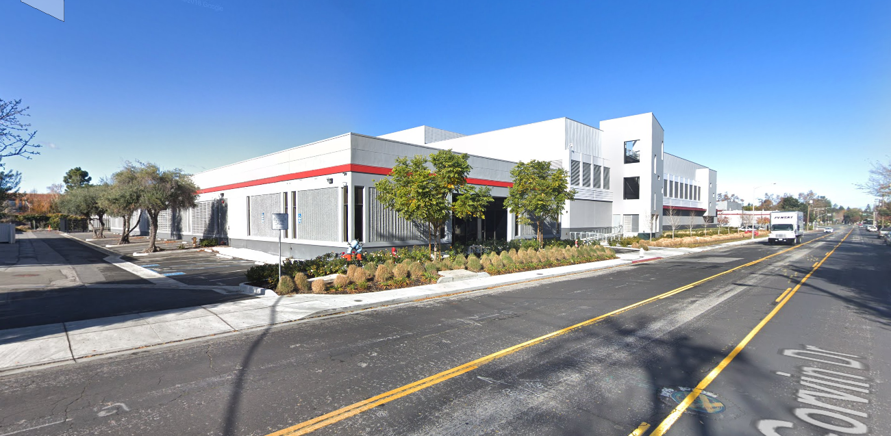 SV16 Silicon Valley Data Centers Equinix - Расположенный в самом сердце Силиконовой долины в Санта-Кларе, SV16 является местом, где можно установить связь с ключевыми компаниями, занимающимися программным обеспечением, ИТ, инжинирингом, компью