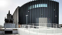 MC1 Muscat IBX Data Centers Equinix - Новый центр обработки данных MC1 Equinix International Business Exchange™ (IBX®) создает региональный узел межсетевого взаимодействия со сверхнизкими задержками между глобальными бизнес-рынками. 