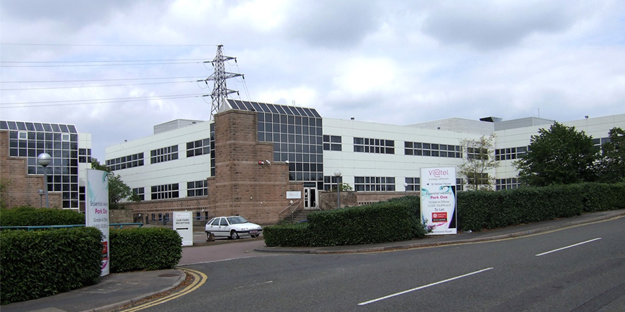 Bracknell Data Centers Exa Infrastructure - Имея более чем 20-летний опыт поиска недвижимости, мы можем разработать модульную и индивидуальную колокейшн в любой точке зоны действия нашей сети.